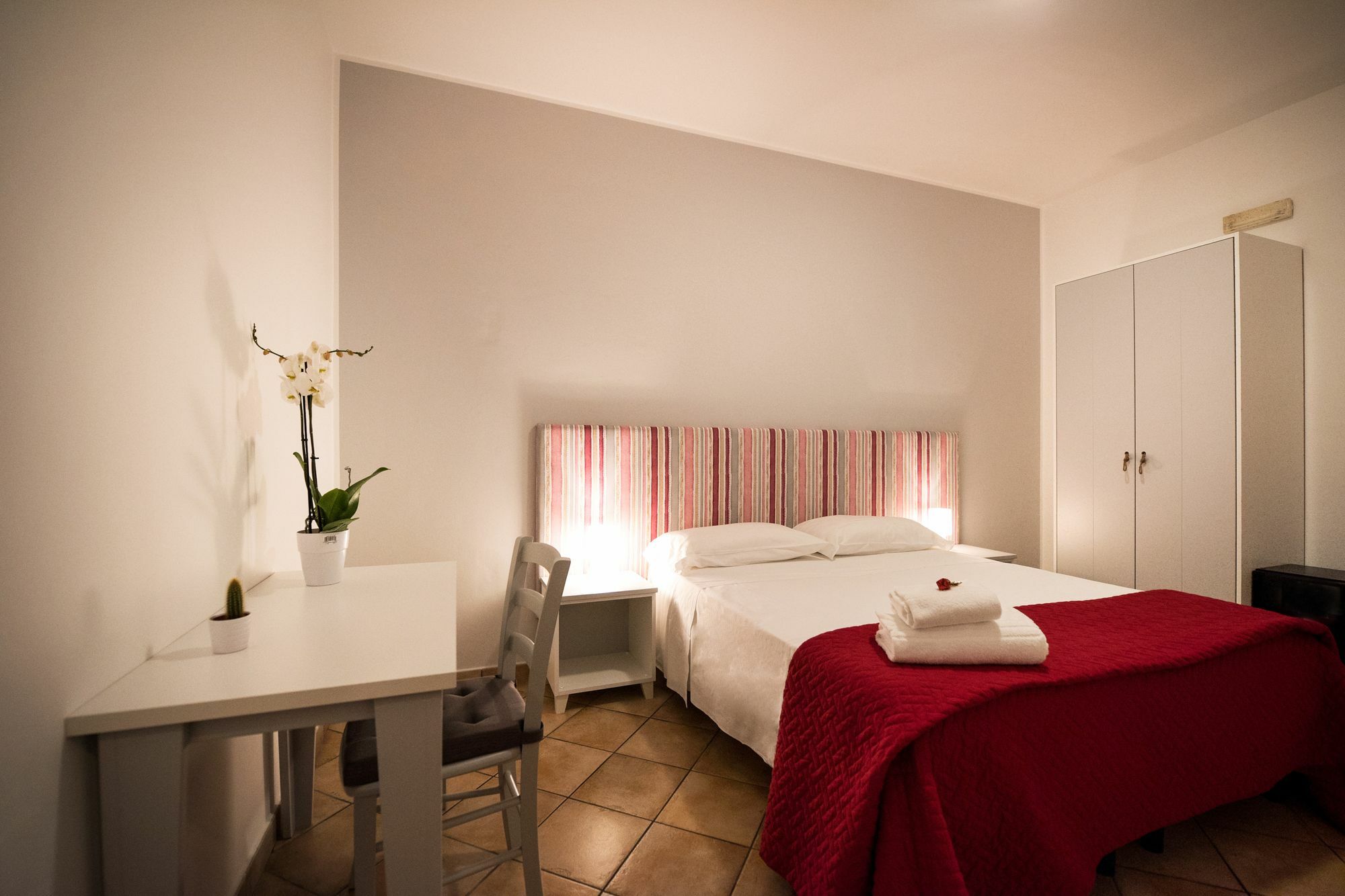 Bed and Breakfast Cabrera House Pozzallo Zewnętrze zdjęcie